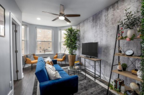 Cute and Cozy Chicago Modern Condo